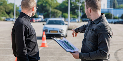 Como tirar a carta de condução na Holanda: Guia passo a passo para portugueses (com ou sem família)