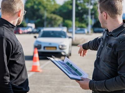 Como tirar a carta de condução na Holanda: Guia passo a passo para portugueses (com ou sem família)